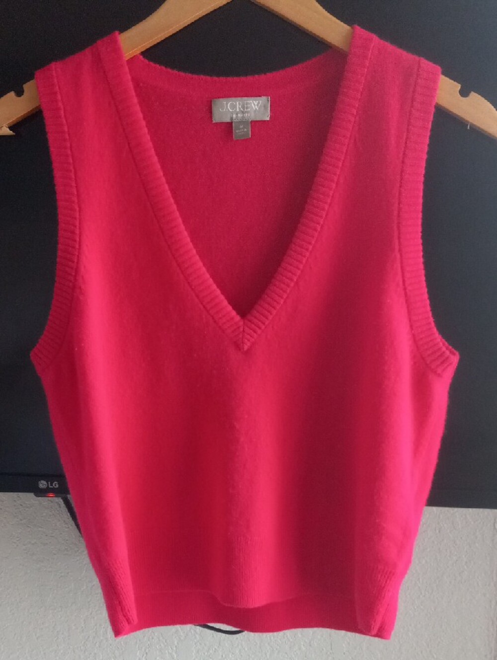 J. Crew Cashmere Hot Pink Fuschia V-Neck Sweater Vest SZ M